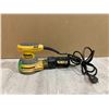 Image 1 : Dewalt Palm Sander