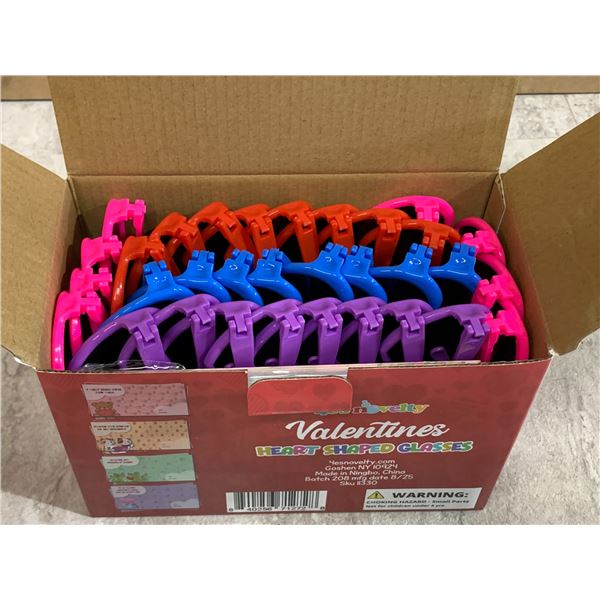 Valentines Day Set, 32 Heart Shaped Glasses and Cards