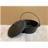 Image 2 : Vintage Cast Iron Dutch Oven