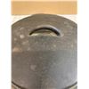 Image 9 : Vintage Cast Iron Dutch Oven
