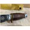 Image 7 : Vintage Canadian Scouting Fixed Blade Hunting Knife
