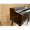Image 10 : Electric Chord Organ Model 460 Works