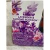 Image 6 : Air Wick Essential Mist Lavender & Almond Blossom Scent