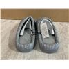 Image 3 : Memory Foam Slippers Grey Silver Colour Size 7 / 8