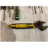 Image 3 : 1 Cresent Wrench and 19 Screwdrivers