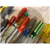 Image 5 : 1 Cresent Wrench and 19 Screwdrivers