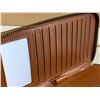 Image 6 : Beige Zip Clutch Wallet