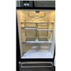 Image 2 : GE PROFILE STAINLESS STEEL 31"W SWING DOOR REFRIGERATOR WITH BOTTOM FREEZER DRAWER