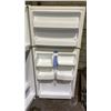 Image 3 : LG 30"W SWING DOOR REFRIGERATOR WITH TOP SWING DOOR FREEZER