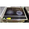 Image 2 : ELECTROLUX STAINLESS STEEL 5 BURNER ELECTRIC RANGE WITH WAVE-TOUCH CONTROLS
