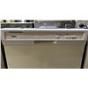 Image 2 : WHIRLPOOL BUILT-IN DISHWASHER