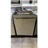 Image 1 : WHIRLPOOL BUILT-IN DISHWASHER