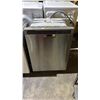 Image 1 : WHIRLPOOL STAINLESS STEEL BUILT-IN DISHWASHER