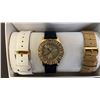 Image 2 : *NEW IN BOX WITH TAG* GUESS LADIES WATCH WITH INTERCHANGEABLE BANDS
