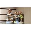 Image 4 : (6) ASSORTED VINTAGE CERAMIC GOEBEL FIGURINES