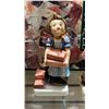 Image 3 : VINTAGE CERAMIC GOEBEL FIGURINE SET WITH ORIGINAL BOX