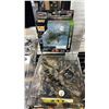 Image 4 : SHELF OF ASSORTED DIECAST SCALE MODEL AIRPLANES: CORGI, MRC, POSTAGE STAMP PLANES & MORE