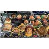 Image 2 : SHELF OF ASSORTED VINTAGE BOSSONS CHALKWARE HEADS