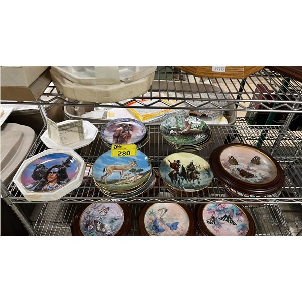SHELF OF ASSORTED VINTAGE COLLECTOR PLATES
