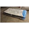 Image 1 : BEAUTYREST IMPERIAL COLLECTION SINGLE SIZE MATTRESS