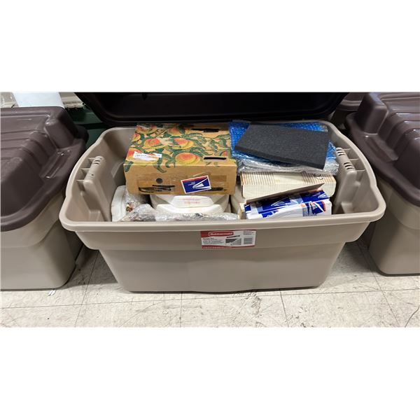 LARGE TOTE OF ASSORTED COLLECTOR PLATES *TOTE & LID INCLUDED*