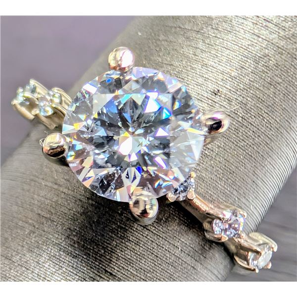 10K(1.6G), LAB DIAMOND (1.01+0.04CT)RING, SIZE 6.75, SUGGESTED RETAIL VALUE $2500