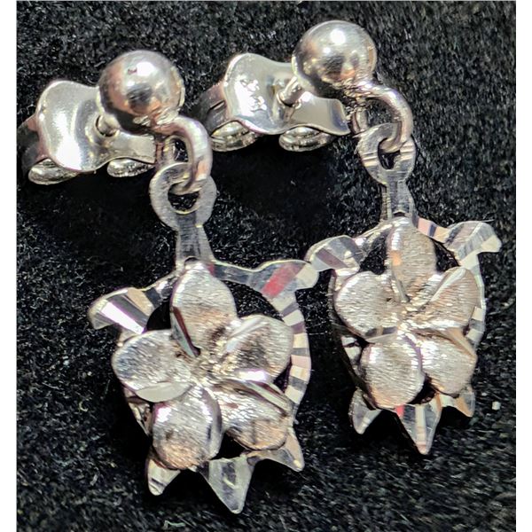 10K(1.72G), FLOWER EARRING, SUGGESTED RETAIL VALUE $1100
