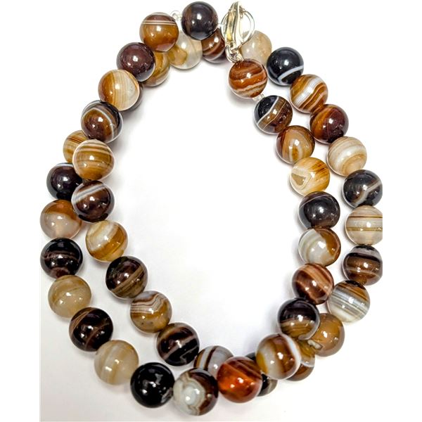 NATURAL AGATE BEAD NECKLACE 16" WITH SILVER CLASP, SUGGESTED RETAIL VALUE $240