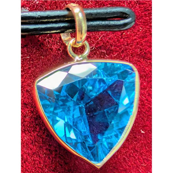 10K(0.95G),  BLUE TOPAZ (3.7CT) PENDANT, SUGGESTED RETAIL VALUE $600