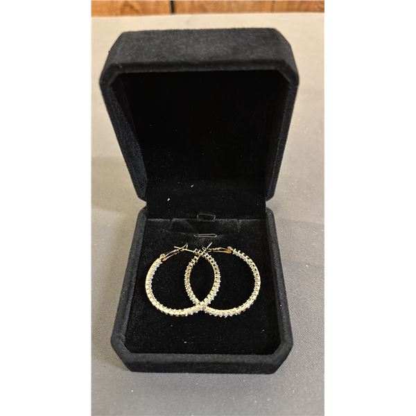 *NEW* 14K GOLD PLATED 33MM PRINCESS CUT SIMULATED DIAMOND (CZ) HOOP EARRINGS