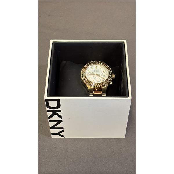 *NEW IN BOX* DKNY LADIES CHAMBERS CHRONOGRAPH GOLD TONE WATCH