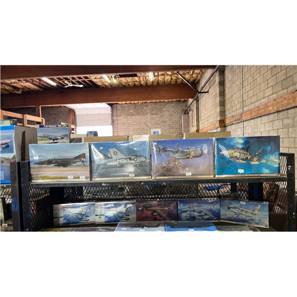 (5) HASEGAWA PLANE MODEL KITS: RF-4C PHANTOM II, A-7E CORSAIR II, B-24J LIBERATOR & F/A 18C HORNET