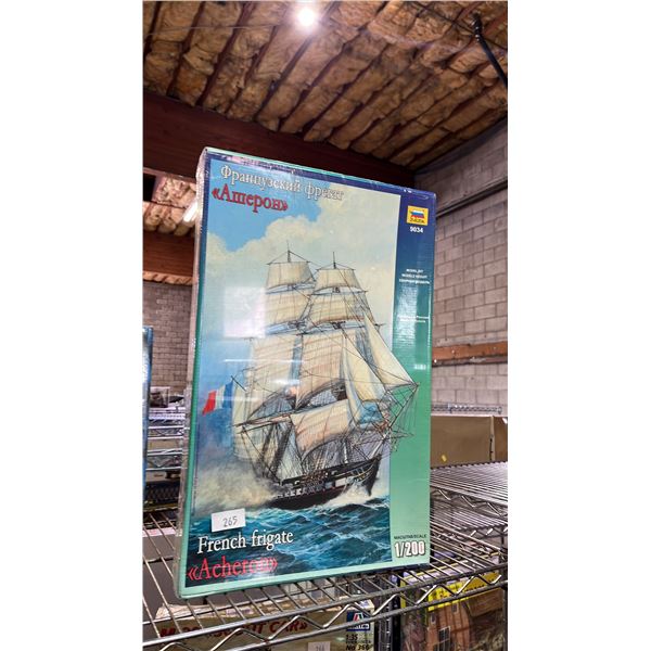*SEALED BOX* ZVEZDA 9034 FRENCH FRIGATE SHIP MODEL KIT