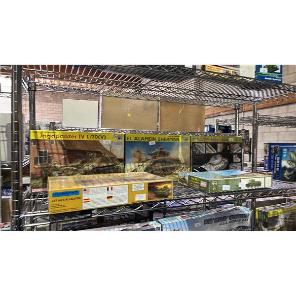 SHELF OF ASSORTED MILITARY TANK MODEL KITS: MODELCRAFT, DRAGON & EASTERN EXPRESS