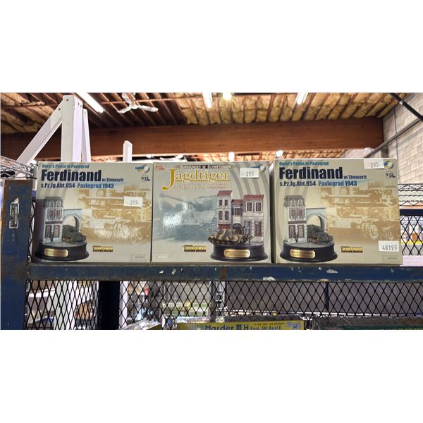 (3) DRAGON ARMOR DIORARMOR DISPLAY MODEL KITS