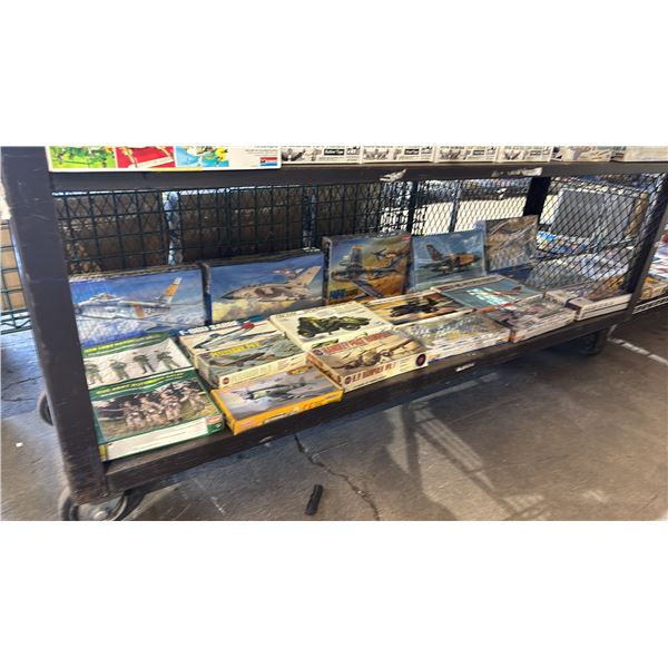 SHELF OF ASSORTED MODEL KITS: AIRPLANES, MILITARY VEHICLES & MILITARY FIGURES