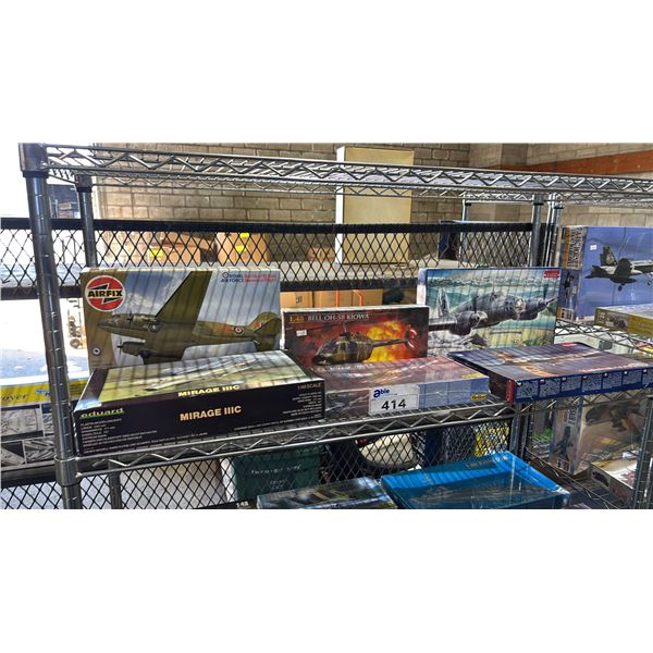 SHELF OF ASSORTED HELICOPTER & AIRPLANE MODEL KITS