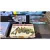 Image 7 : SHELF OF ASSORTED MODEL KITS: AIRPLANES, TANK, BOAT & MORE