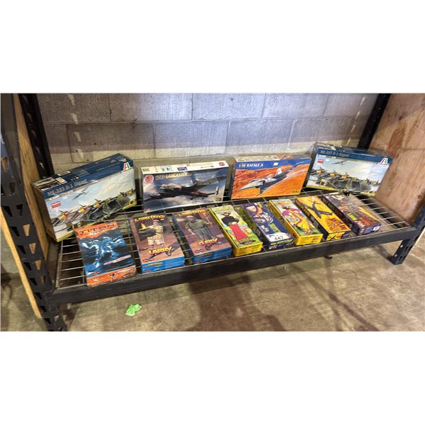 SHELF OF ASSORTED MODEL KITS & FIGURINES