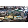 Image 3 : SHELF OF ASSORTED AIRCRAFT MODEL KITS, ANTI AIRCRAFT MODEL KIT & FIGURE SET