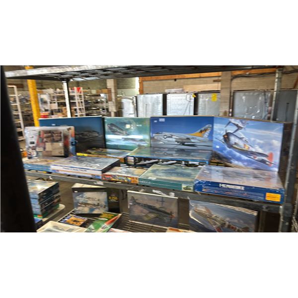 SHELF OF ASSORTED MODEL KITS: AIRCRAFT, SHIP, TANK & MORE