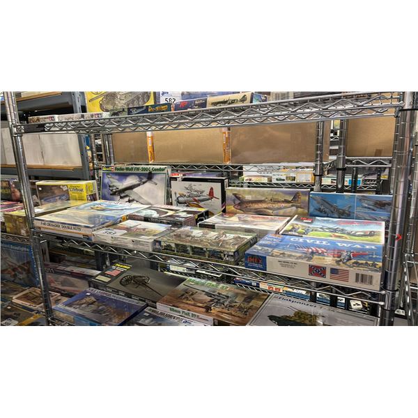 SHELF OF ASSORTED AIRCRAFT & MILITARY FIGURE MODEL KITS