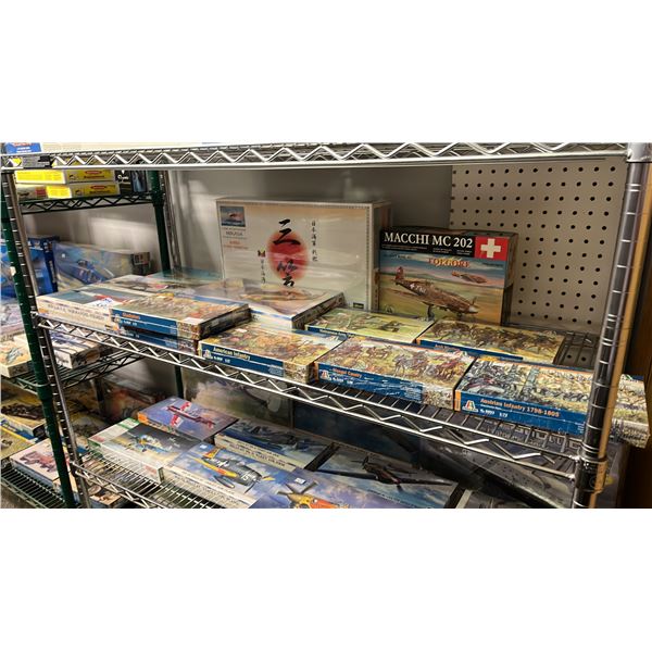 SHELF OF ASSORTED MODEL KITS: BATTLESHIP, AIRPLANES & ASSORTED FIGURE KITS