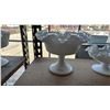 Image 5 : (6) VINTAGE FENTON SILVER CREST MILK GLASS PEDESTAL DISHES