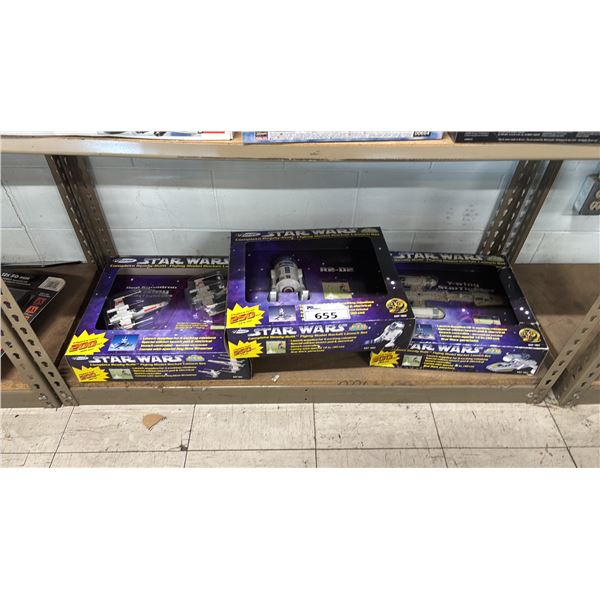 (3) ASSORTED VINTAGE ESTES STAR WARS COMPLETE READY-BUILD MODEL ROCKET LAUNCH SETS