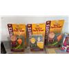Image 3 : ERTL "PEANUTS" SNAPFEST MODEL KIT & (6) ASSORTED MEMORY LANE "PEANUTS" ACTION FIGURES