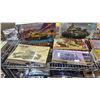 Image 5 : SHELF OF ASSORTED MODEL KITS