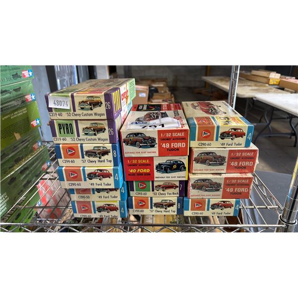 (14) ASSORTED CAR MODEL KITS