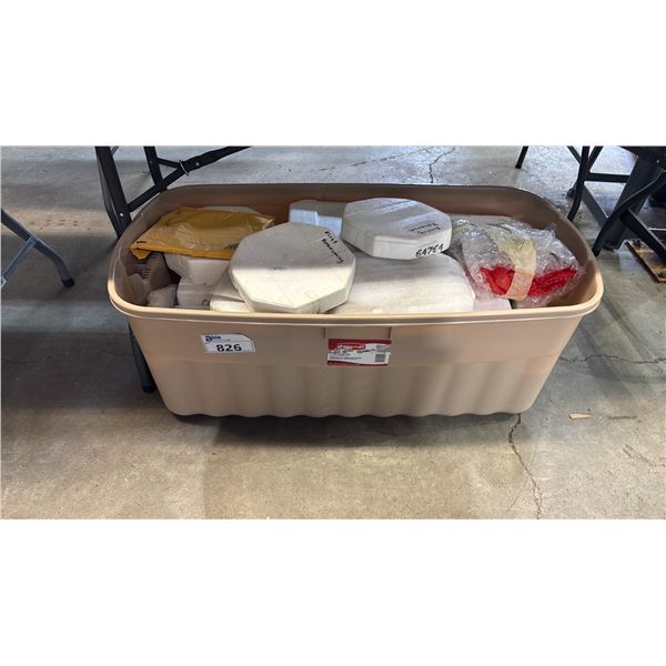 TOTE OF ASSORTED COLLECTOR PLATES: *TOTE INCLUDED*