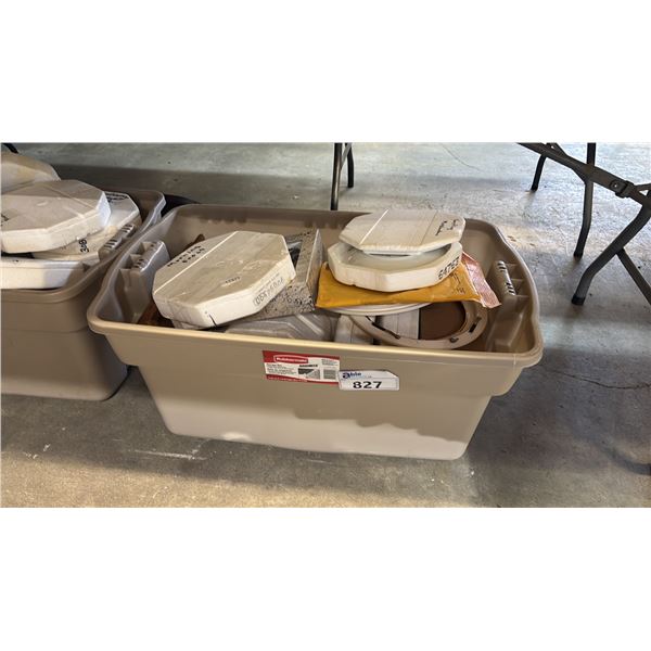 TOTE OF ASSORTED COLLECTOR PLATES: *TOTE INCLUDED*